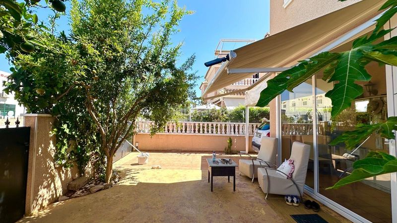 Foto 2b2eca0f-2563-479d-b0b9-d4d92787c6bb. Casa amb piscina a La Regia Orihuela