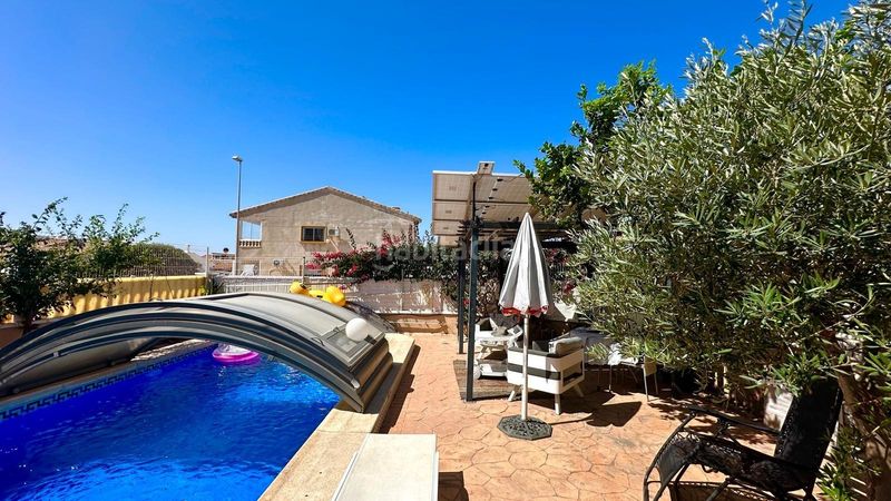 Foto bf897379-efd8-4236-a47c-46ca3198cee6. Casa amb piscina a La Regia Orihuela
