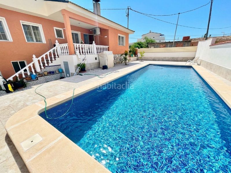 Foto 72018668-7771-4566-ba8f-8e57486c7b0f. Casa amb aparcament a Benijófar