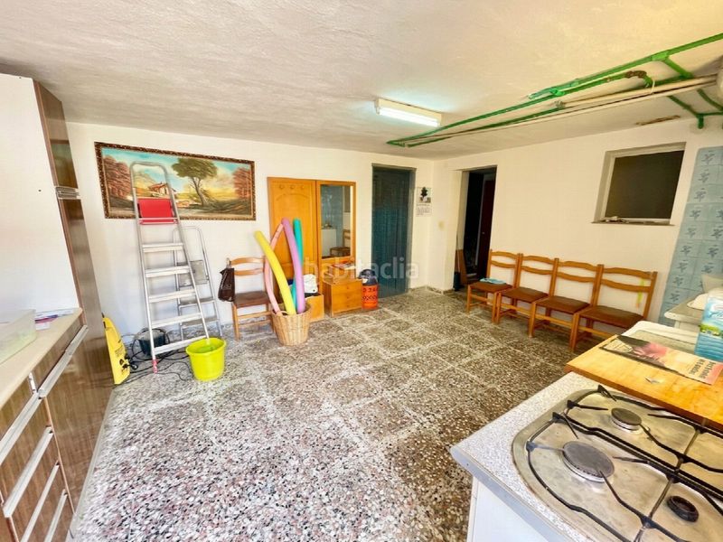 Foto b7ef2337-e522-421d-819e-b647098daf79. Casa amb aparcament a Benijófar