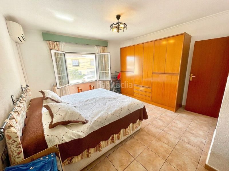 Foto e6679689-7dfa-4cc1-b185-1f4b29541e3d. Casa amb aparcament a Benijófar