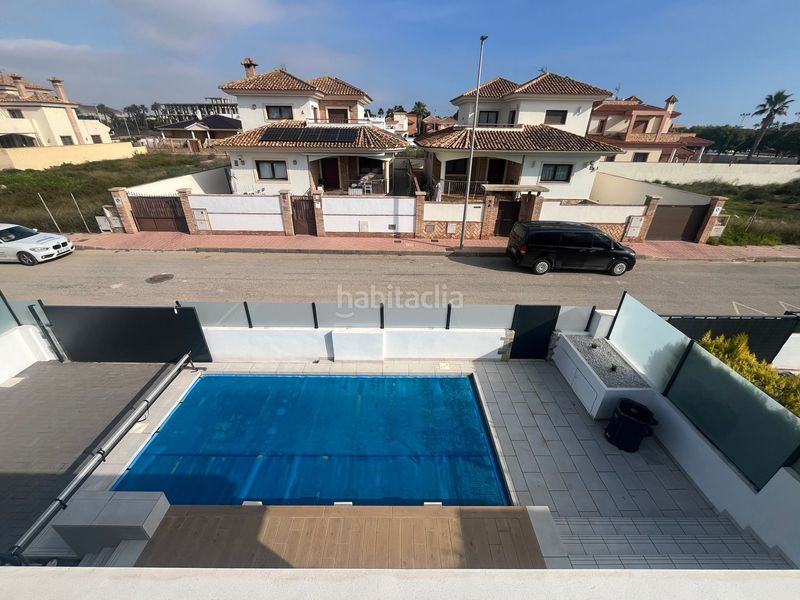 Foto 177a561c-b164-4447-ba8e-fd5e21919ec5. Casa amb aparcament piscina a Centro Alcázares (Los)