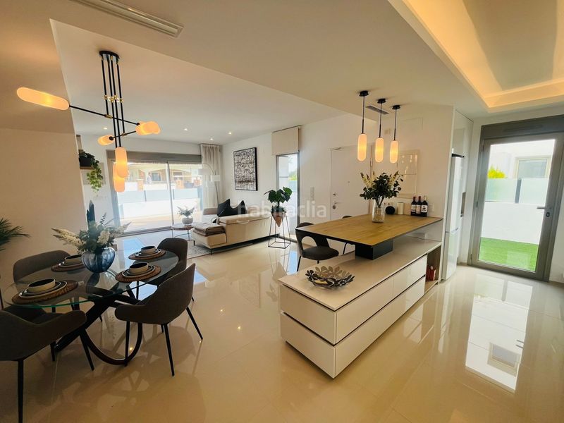 Foto a31dfb70-f3d6-4172-a6e5-d2bed06f0ebb. Casa amb aparcament piscina a Centro Alcázares (Los)
