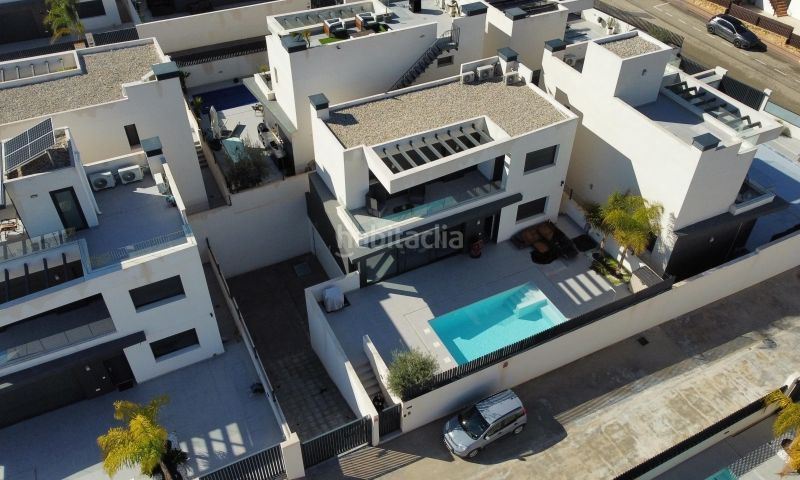 Foto 3cd34b5e-be3c-4f6e-822c-c0a55e358740. Casa amb aparcament piscina a Algorfa