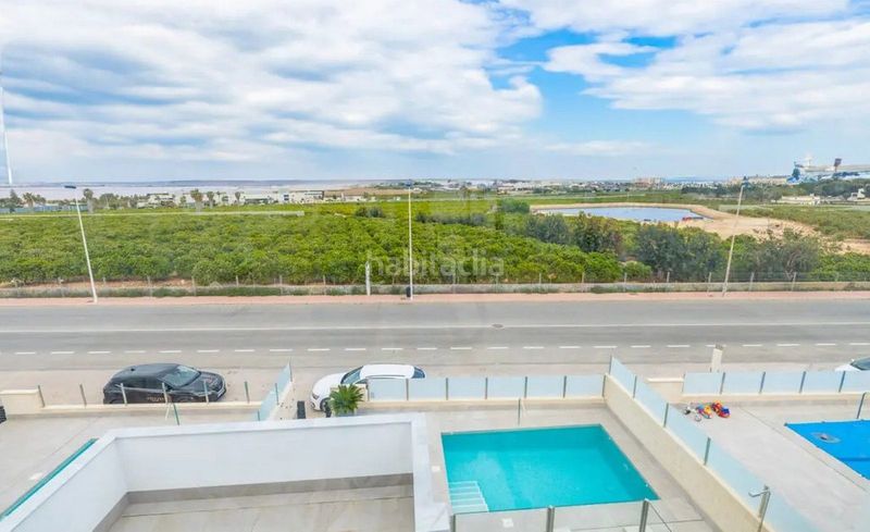 Foto 36e253ed-4baf-4862-95c8-de0ba5e2a22e. Casa amb piscina a El Molino Torrevieja