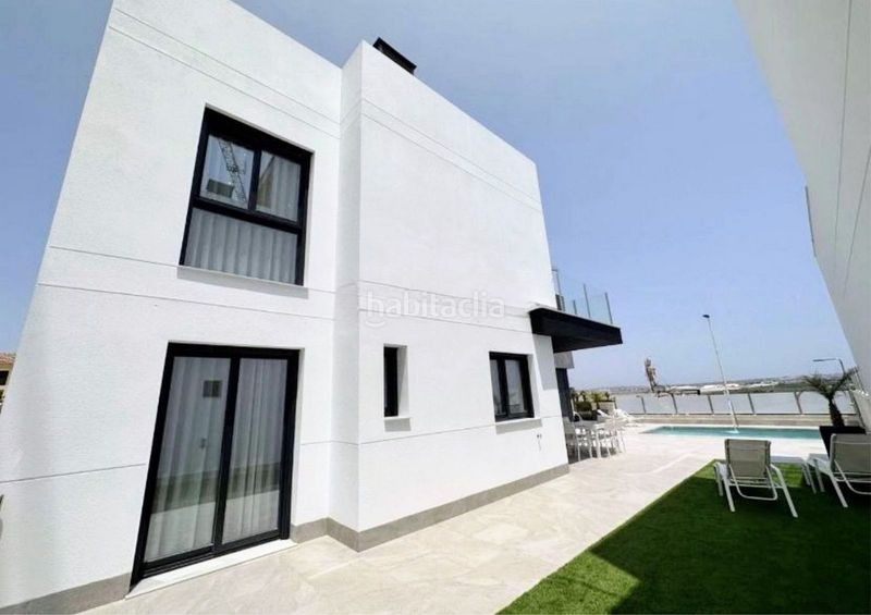 Foto 8dd3a858-6591-4b96-a90b-b69fd9f7b55b. Casa amb piscina a El Molino Torrevieja