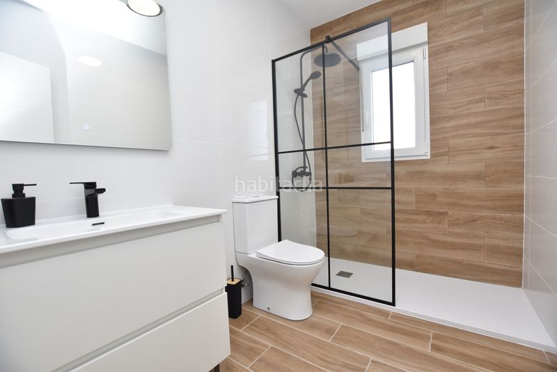 Foto bd059156-a822-4e40-87a1-d10b92924719. Casa a Rojales