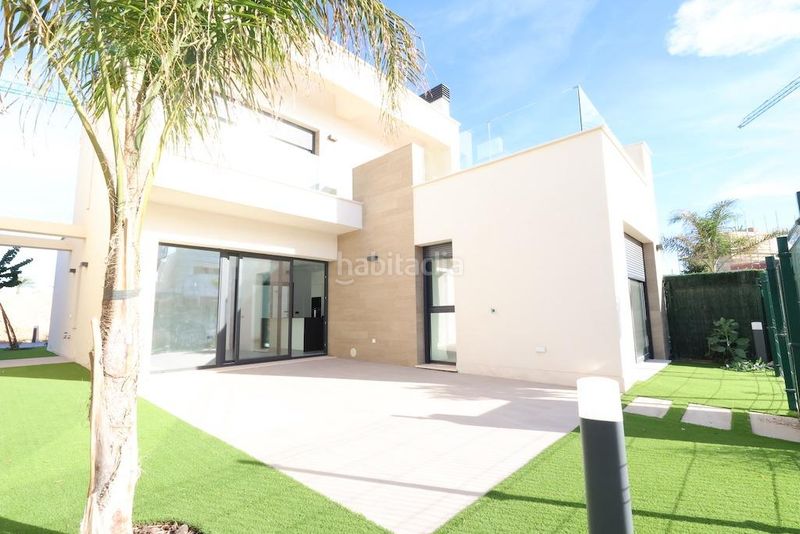 Foto 989d8e7f-02c3-43ef-a94a-feadad8b2fd5. Casa amb aparcament a Mar Menor golf Torre - Pacheco