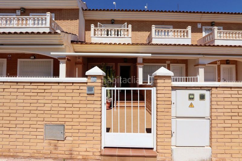 Foto 7618cc83-9457-4de5-8357-04ac715c041e. Casa amb aparcament a Centro Alcázares (Los)