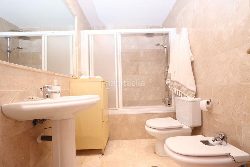 Foto b4b39e79-1c36-46e1-9740-9c81605876a5. Casa amb aparcament a Centro Alcázares (Los)