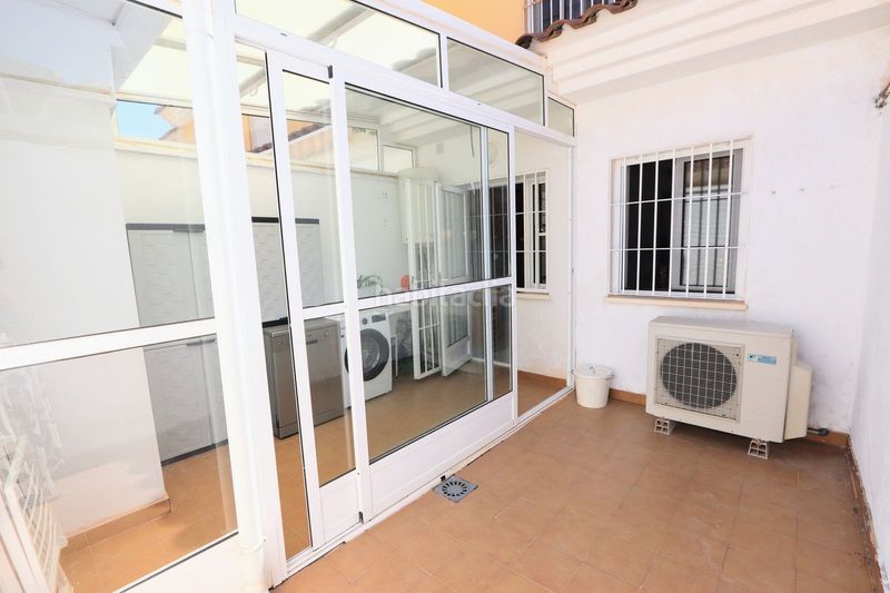 Foto f4409c0d-3e82-46cb-a536-a06a7b556eac. Casa amb aparcament a Centro Alcázares (Los)