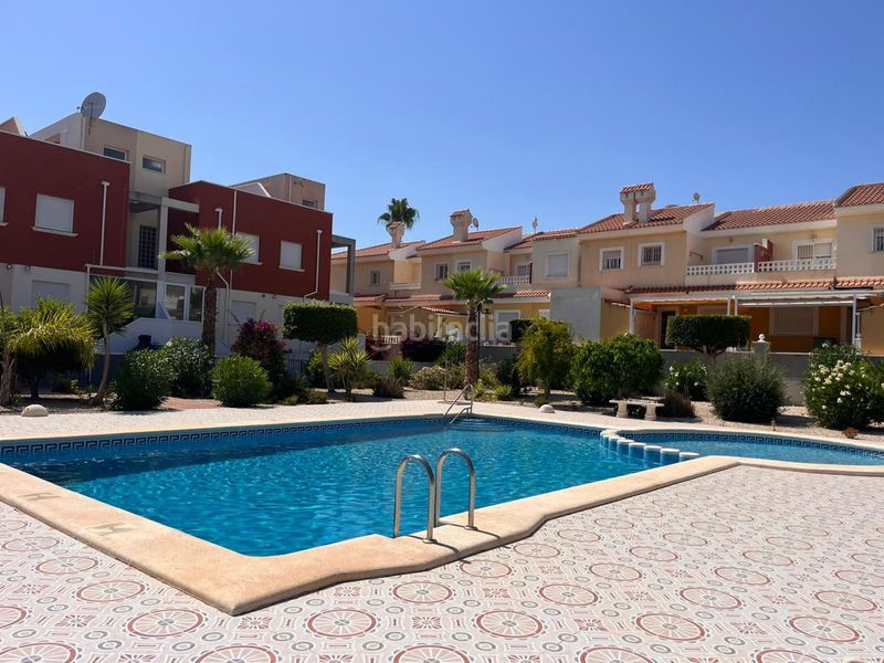 Foto 2c0d3b54-1fc0-4ce3-b21b-f4b34dadff22. Casa amb piscina a Centro Rojales