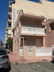 Semi detached house in Avenida Habaneras - Curva de Palangre