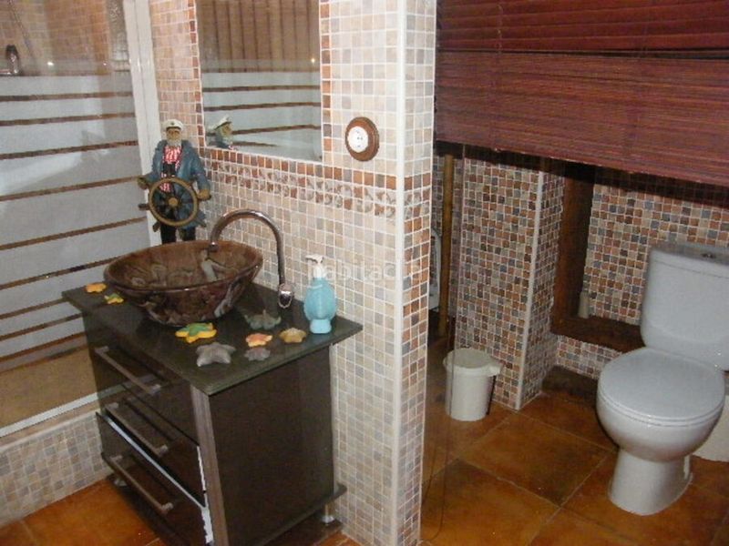 Foto 46dcdf9d-4f2b-4b32-849d-f9d4f25af1b8. Casa adossada a Daya Nueva