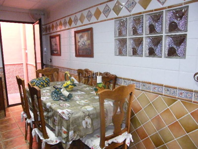 Foto 83b0e573-e8c6-47aa-bac2-996477b2afbf. Casa adossada a Daya Nueva