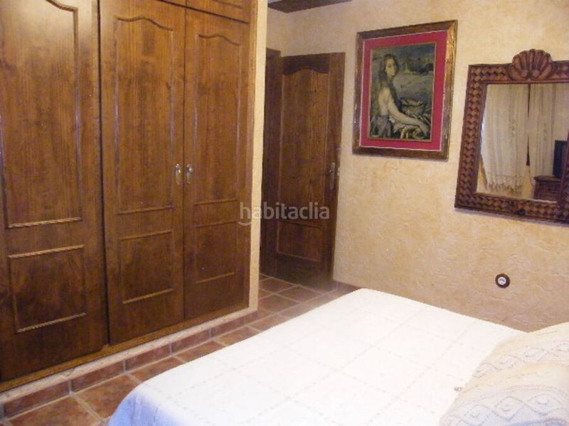 Foto e8546cbf-ee58-4d03-9faf-fe8bc5e48112. Casa adossada a Daya Nueva