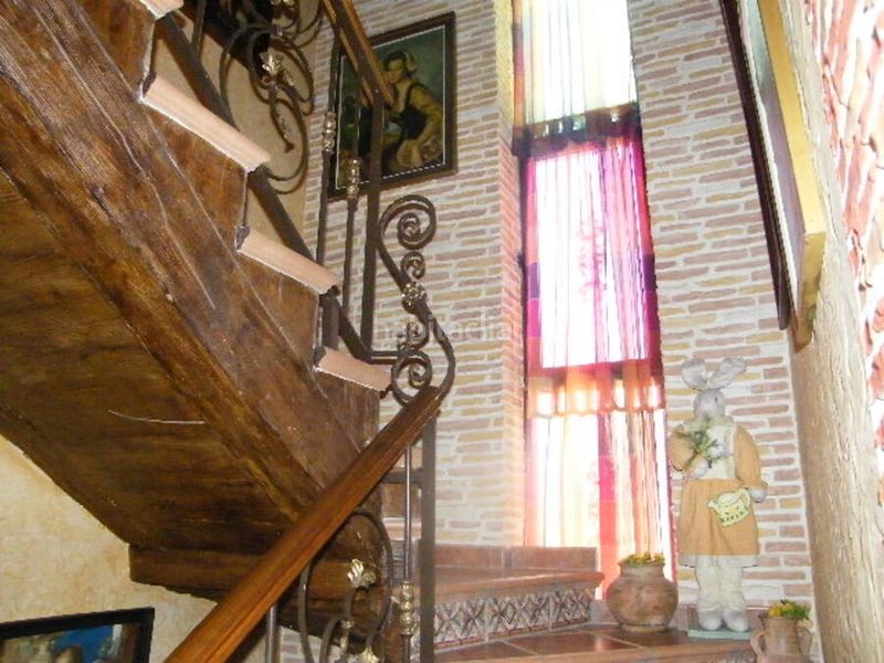 Foto f3f075c6-29eb-4ddc-9504-634839ed9e49. Casa adossada a Daya Nueva
