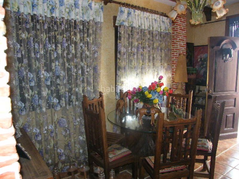 Foto fae97c72-1365-48ba-a2d5-773a05647186. Casa adossada a Daya Nueva