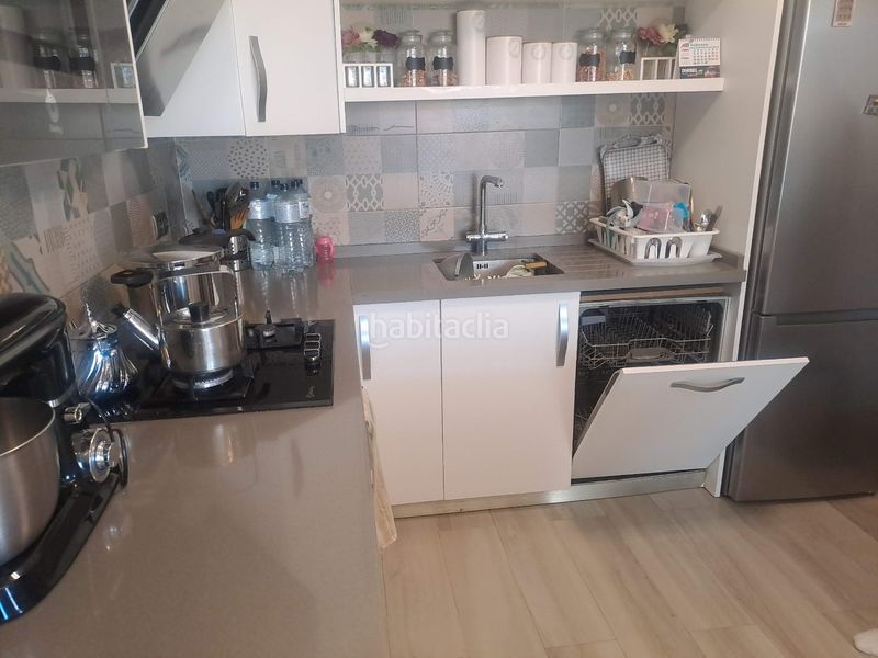 Foto 634c37a0-c2d3-4ab7-881e-be72c91d13b9. Casa adossada a Almoradí