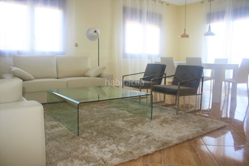 Foto 0de01b9f-9e98-4be4-ba4d-7c0cf0948e96. Casa amb aparcament piscina a Punta Prima Torrevieja