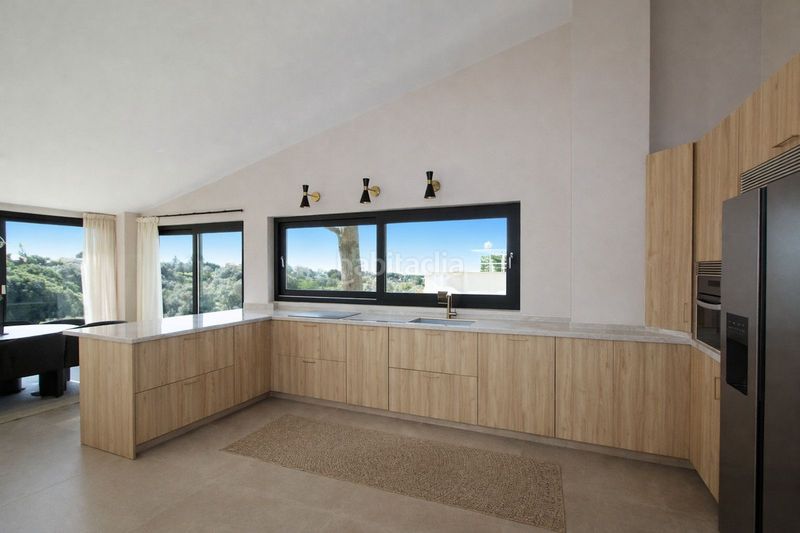 Foto b0a76997-5fbb-4fcc-a5e5-4119702ea7b0. Casa a Elviria Marbella