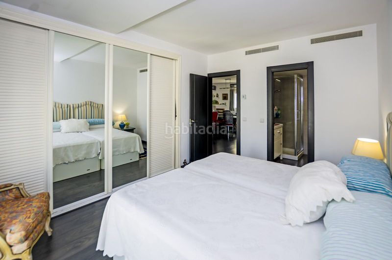 Foto 174544d3-7e99-46c4-bb6d-80dcda2192f2. Àtic a Puerto Banús Marbella