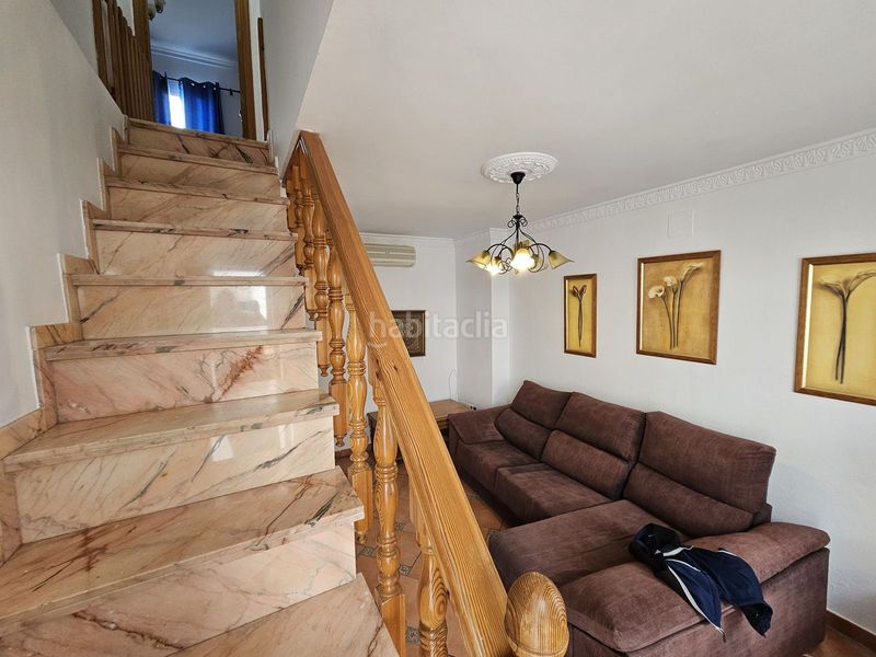 Foto b24822e2-aeb2-4d42-a416-36d131f80f91. Casa adossada a Manilva pueblo Manilva