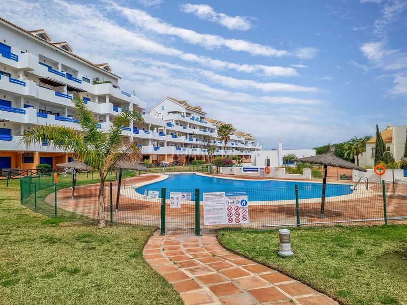 Foto e5da9b63-b3b3-4752-a922-a1d7fce7c1f2. Apartament a La Duquesa Manilva