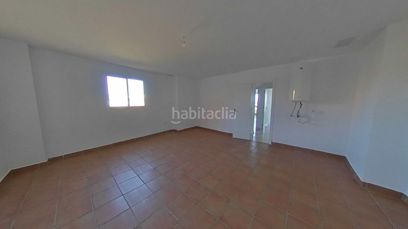 Foto f178839e-398c-4eb8-b2f8-3994cde367c0. Casa adossada a Manilva pueblo Manilva