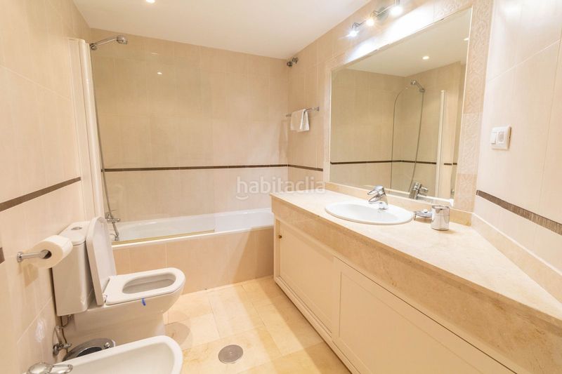 Foto 9324968b-4fc7-4a2c-aa71-74e2f66e0d3b. Apartament a Romana Playa Marbella