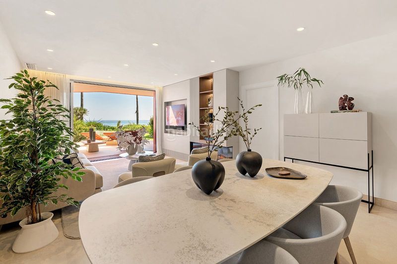 Foto b32ae837-483c-471c-bfc7-ab745bfcce6f. Apartament amb aparcament a Zona Calvario Estepona