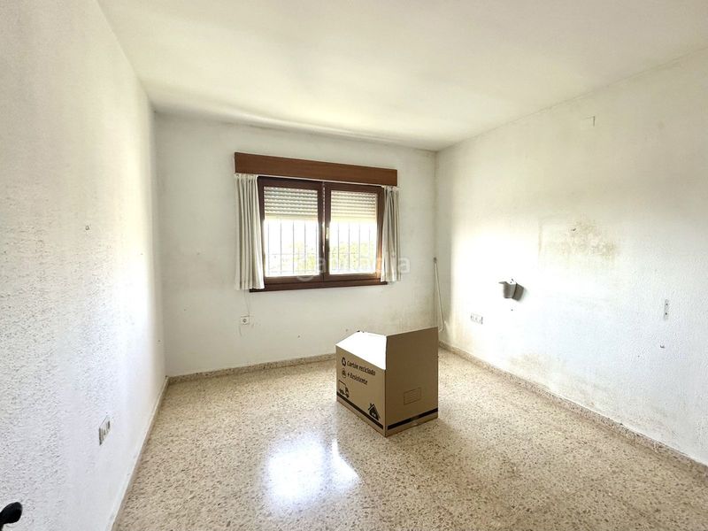 Foto f43820c4-093b-43a6-ab75-38162cec31dd. Casa adossada amb aparcament a Rojales