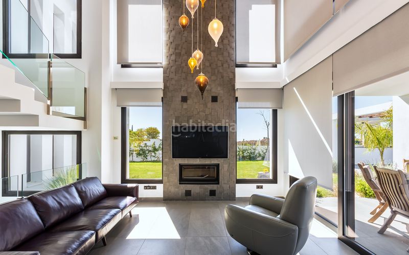 Foto 6bb21f3a-5afe-4386-91fe-e5c95283cf58. Casa a Parque Central Estepona