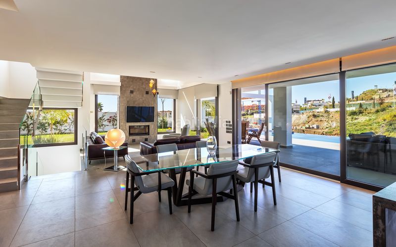 Foto 7e87f45e-ae3f-4ec3-a7c1-945762aea33b. Casa a Parque Central Estepona