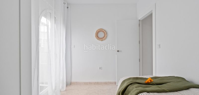 Foto 7a20e520-c5cd-4f9c-96d3-f52a6ace38cf. Casa adossada a La Florida Orihuela