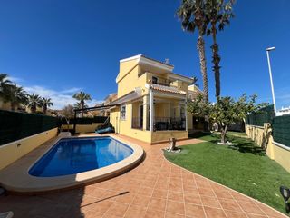 House in Lomas de Cabo Roig - Los Dolses
