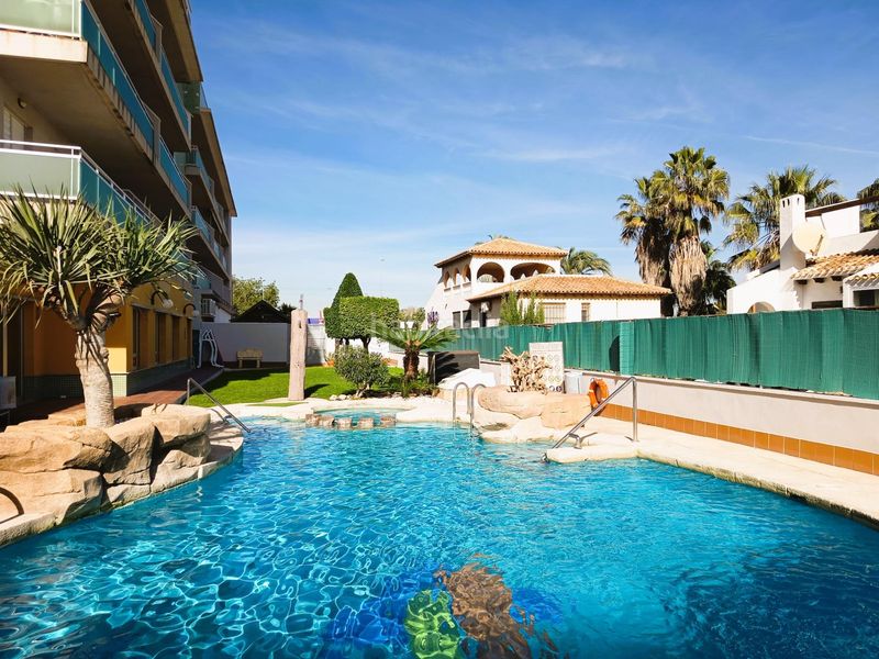 Foto 417f1cc8-5b14-47c7-ab4d-a68cdd94e7a2. Apartament amb aparcament a La Regia Orihuela