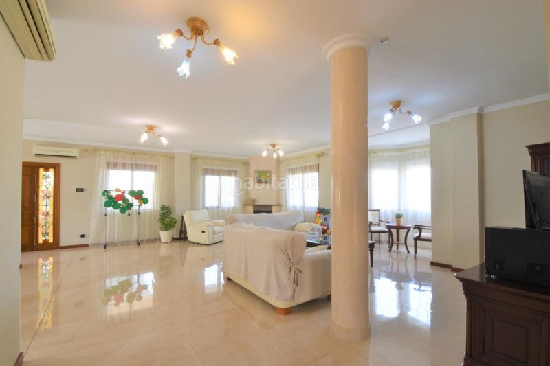 Foto 3223db15-b012-4329-ad16-287dbc6f4df5. Casa amb piscina a Rojales