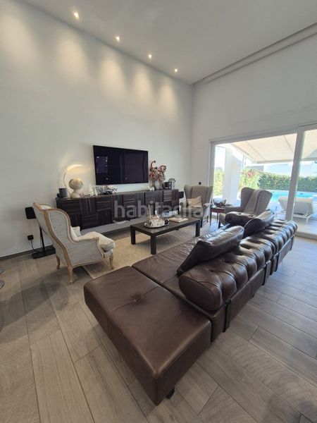Foto a134e0c4-3fe7-42ae-b039-d4021798eaad. Casa amb piscina a Algorfa