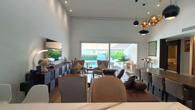 Foto f34e2930-da3d-49e0-bdfc-4347f9d21f1c. Casa amb piscina a Algorfa