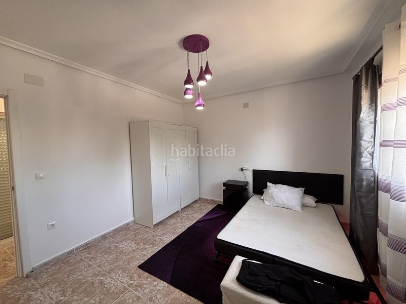 Foto 8198bcf1-2a58-493b-b59b-3de91be2904e. Casa amb aparcament a Benijófar