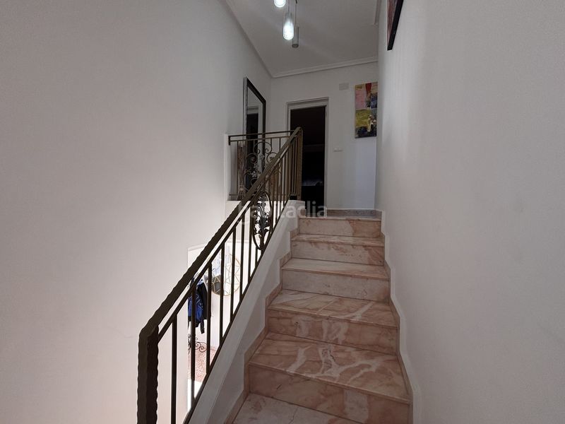 Foto b3dcef36-94d5-490f-b05c-57eefa490967. Casa amb aparcament a Benijófar