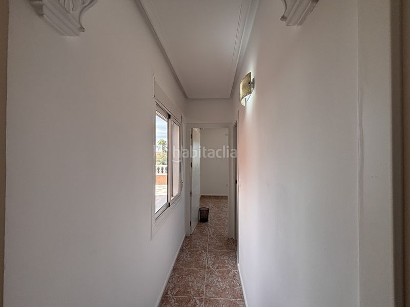 Foto e4f2b520-95a0-4795-80e8-60465dd7fb33. Casa amb aparcament a Benijófar