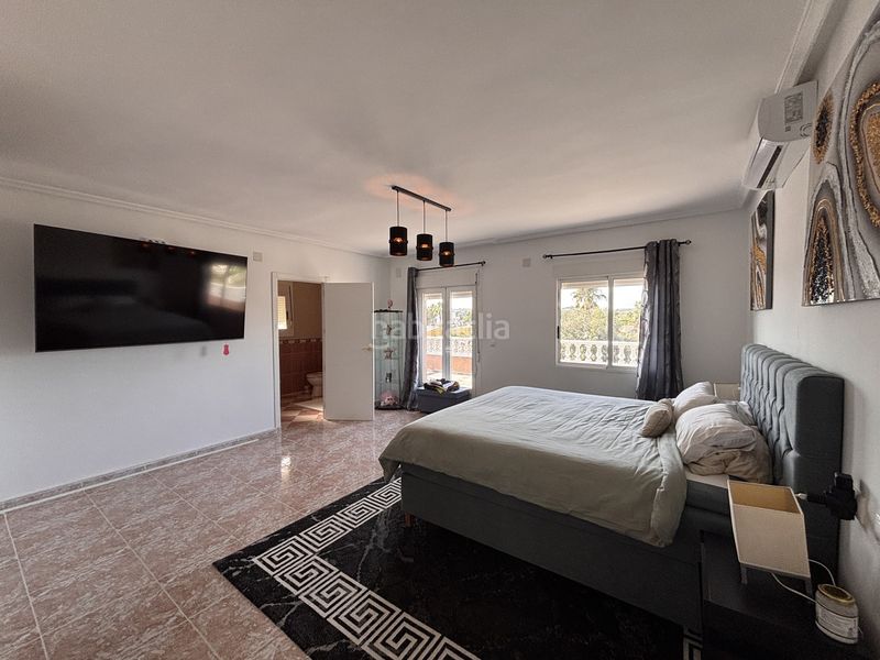 Foto e5c08e60-8291-483d-bfbd-4a40915d2e68. Casa amb aparcament a Benijófar