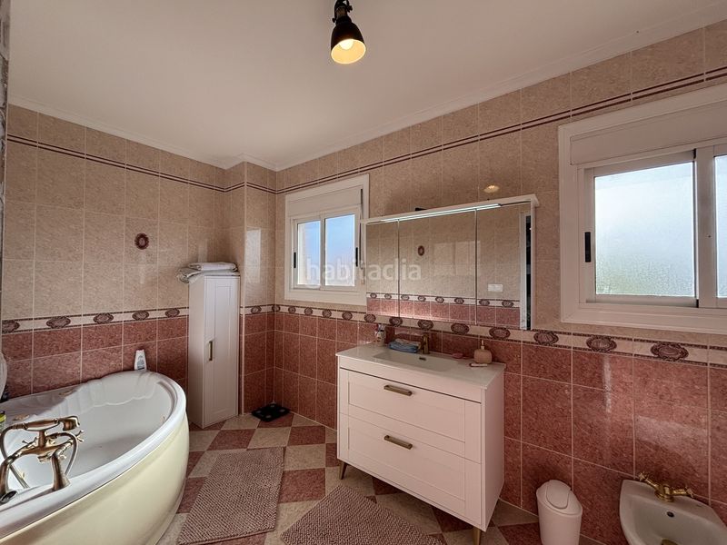 Foto f339e45b-b076-4d68-9837-f2f5cf0013bb. Casa amb aparcament a Benijófar