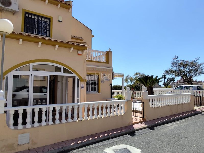 Foto 8707d893-ad93-40b2-9525-8aeadbb8e572. Casa a Los Balcones y los Altos Orihuela