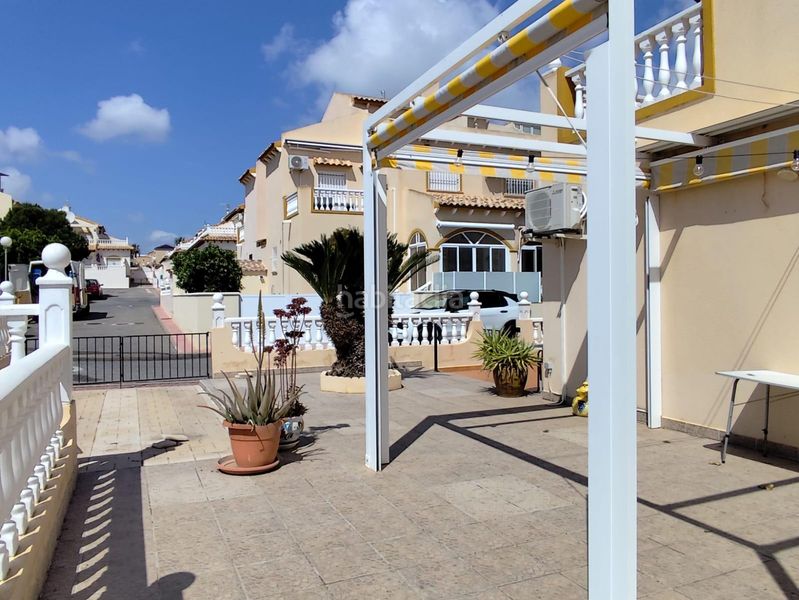 Foto fe74d1ac-a96c-45b8-9fb8-7a07994e6bc7. Casa a Los Balcones y los Altos Orihuela