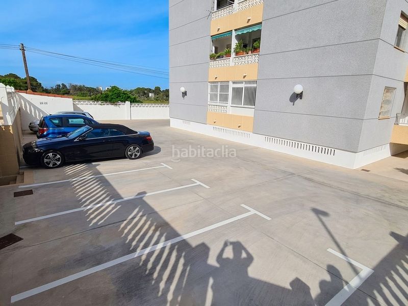 Foto 4823293e-c453-47e1-a1f6-18213a02213b. Apartament amb aparcament a Punta Prima Orihuela