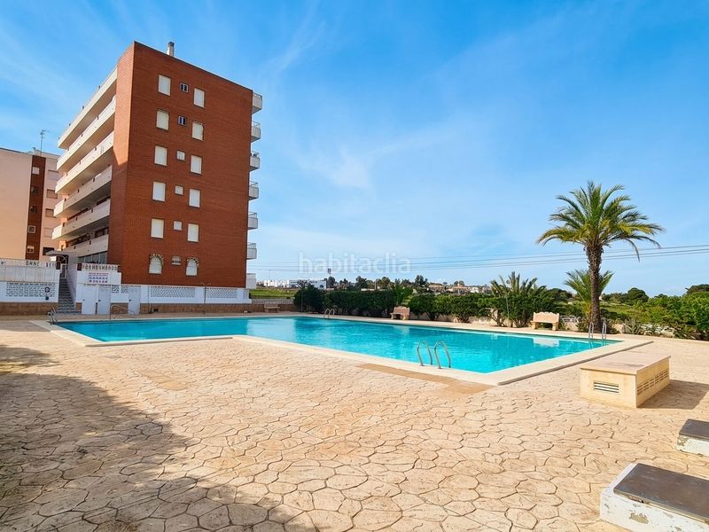Foto 533e54b8-5c37-44f2-ba81-820a5b3b550c. Apartament amb piscina a Punta Prima Torrevieja