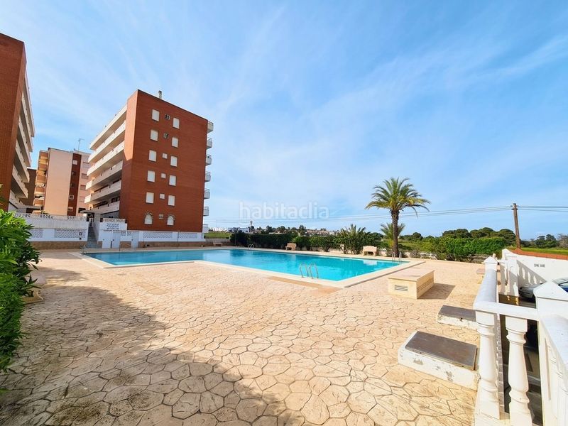 Foto 9561b16c-e059-4507-bad4-802244a0c39f. Apartament amb piscina a Punta Prima Torrevieja